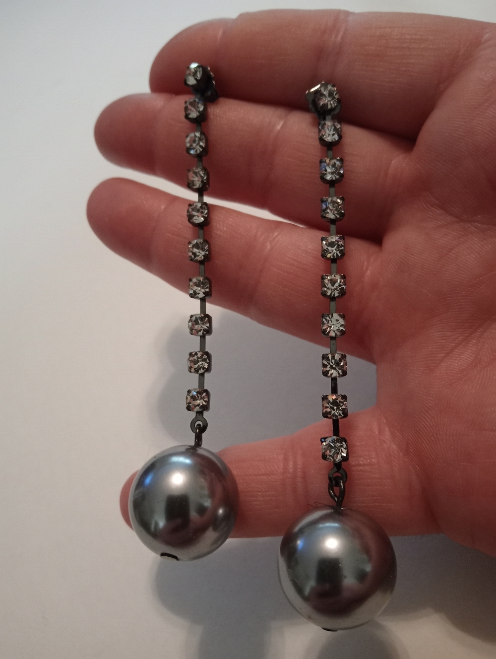 #1173   Faux Silver Toned Pearl And Rhinestone Drop Earrings, On Post Backs.